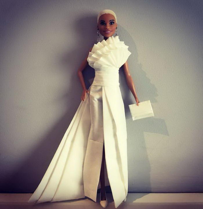 Платья для Барби из туалетной бумаги: работы Jian Yang